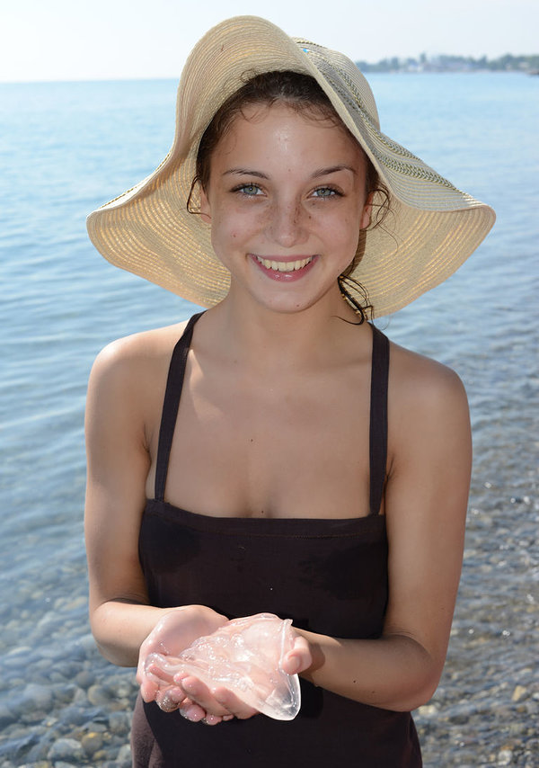 Серафима, 24